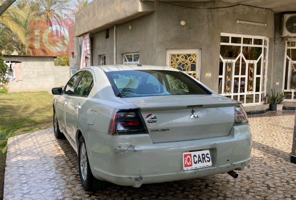 ميتسوبيشي جالنت